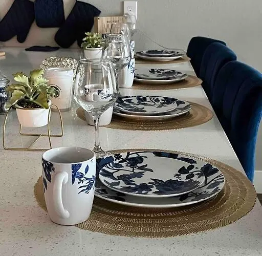 Apartment Elegant & Luxurious Modern With Southern Charm
